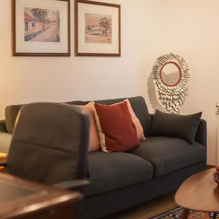 Vakantiehuis Flh Restelo Duplex With Garden & Parking *