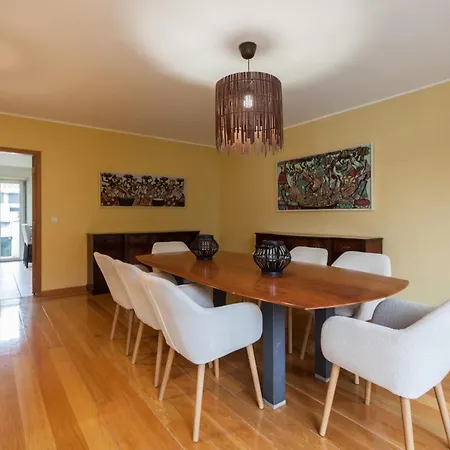 Flh Restelo Duplex With Garden & Parking Vakantiehuis *