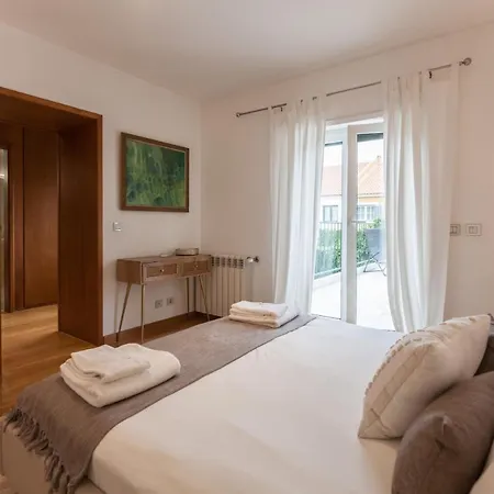 Flh Restelo Duplex With Garden & Parking Vakantiehuis Lissabon